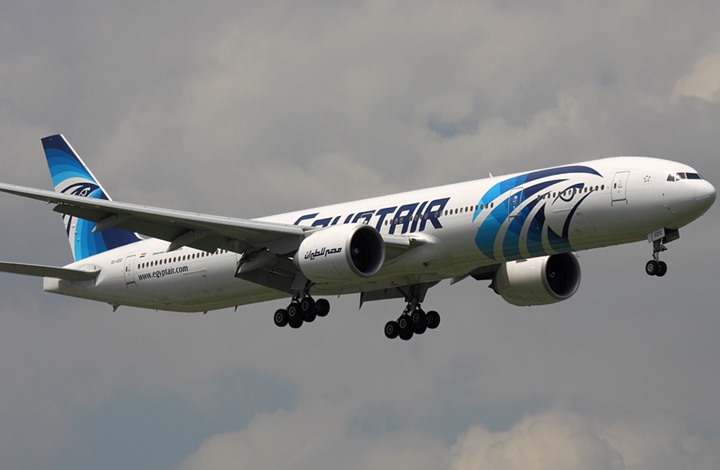 اختفاء طائرة مصرية انطلقت من باريس تحمل 59 راكبا