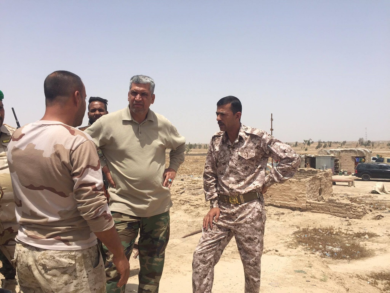 لواء علي الاكبر :سنقصم ظهر الدواعش بتحرير الكرمة (مصور)