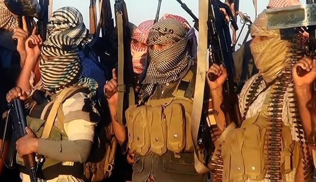 تعرف على اسماء  13 فصيلاً يقاتلون إلى جانب "داعش"