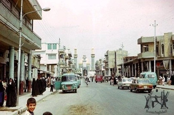 صورة أرشيفية لشارع العباس وسط كربلاء بداية السبعينات من القرن العشرين