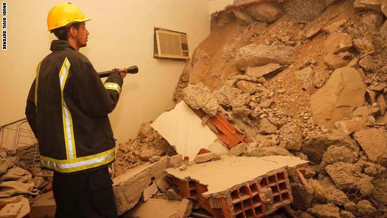 انهيار جزء من جبل في مكه واصابة شخصين