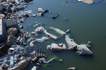 مبازل كربلاء: بعد ان كانت مصدرا للاستصلاح الأراضي أصبحت اليوم مصدرا للأمراض والحشرات(مصور)