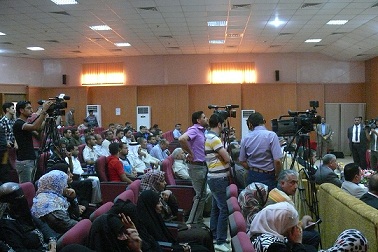 ضحايا الارهاب والاخطاء العسكرية في صلاح الدين يتسلمون تعويضات الوجبة الثالثة وبلغت 1,501,550,000 مليار دينار