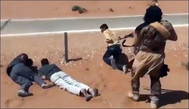 "القاعدة" و"داعش" يسعيان للسيطرة على غرب العراق