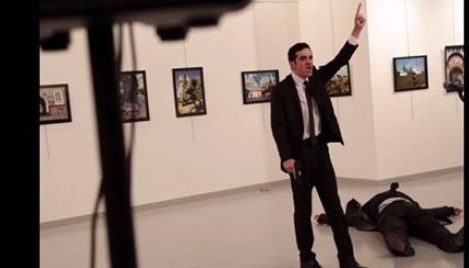 مقتل السفير الروسي بأنقرة في هجوم مسلح