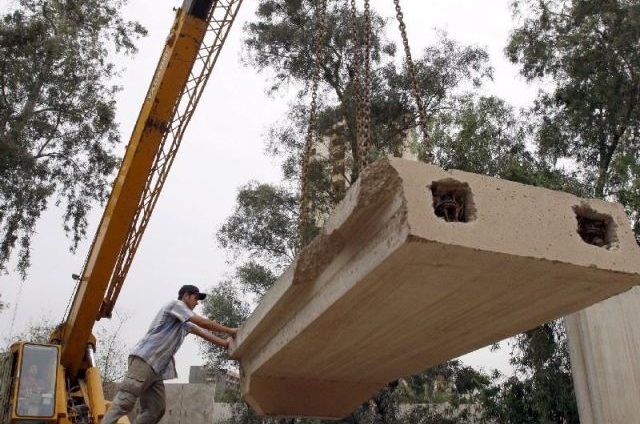 عمليات بغداد تعلن عن خطة لرفع السيطرات