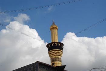 المنارات الحسينية لوحة أزلية في سماء كربلاء