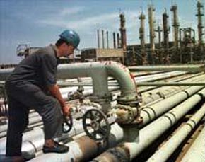 العراق يعطي الضوء الأخضر للشركات الأجنبية للعمل في القطاع النفطي