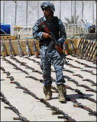 اعتقال عنصر من القاعدة على علاقة بالتفجير الانتحاري الذي قتل فيه 25 شخصا