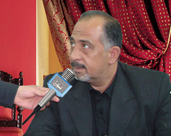 النائب مظهر الحكيم يتهم دول الجوار بعرقلة التصويت على قانون النفط والغاز