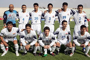 الفيفا يدرس نقل مباريات الزوراء الآسيوية لصعوبة الوضع الأمني