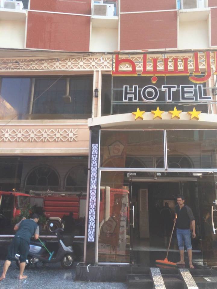تكرار الحرائق بكربلاء :اندلاع حريق في فندق وسط المدينة يحوي على أكثر من مائة نزيل (مصور)