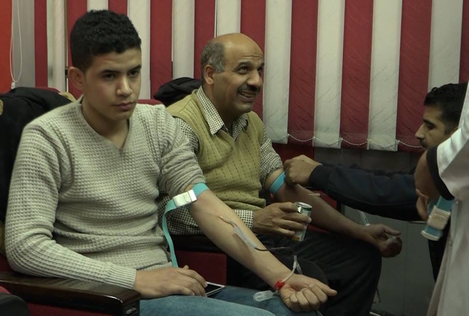 جامعة كربلاء تنظم حملة للتبرع بالدم لدعم القوات الامنية والحشد الشعبي