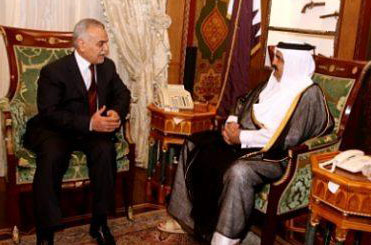 أمیر قطر یعرض على الهاشمی قیادة مجامیع مسلحة من فدائي صدام