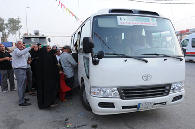 العتبة الحسينية توزع 150 عجلة في كربلاء واقضيتها لنقل الناخبين الى مراكز الاقتراع مجانا