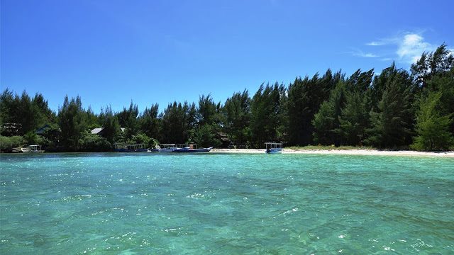 اندونيسيا تشن حملة عسكرية على داعش في احدى جزرها الشرقية