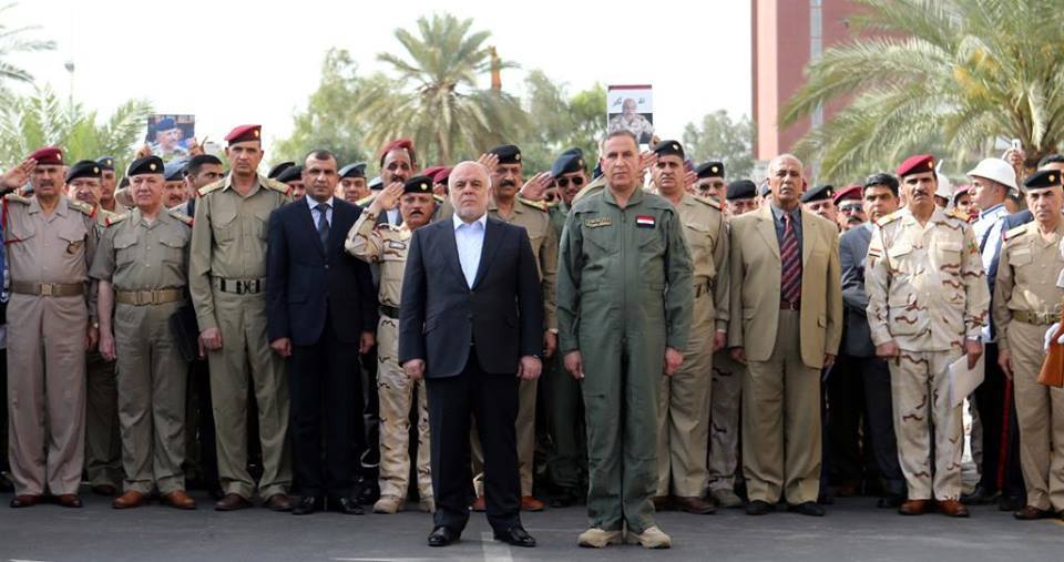 بالصور: العبادي يحضر مراسم تشييع عدد من شهداء مصفى بيجي