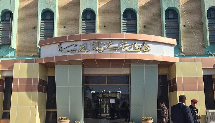 محافظ كربلاء يوعد بصرف رواتب اصحاب الاجور اليومية المتأخرة منذ خمسة اشهر وينفي الاستغناء عن اي شخص