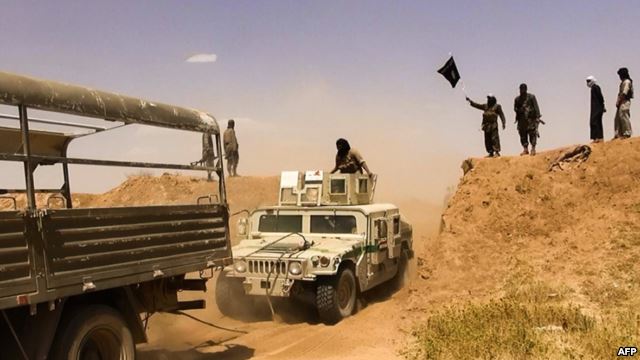 تقارير: داعش تدمر تماثيل تاريخية وتفرض الجزية على المسيحيين في الموصل وتسرق 250 حصان من بيت النجيفي