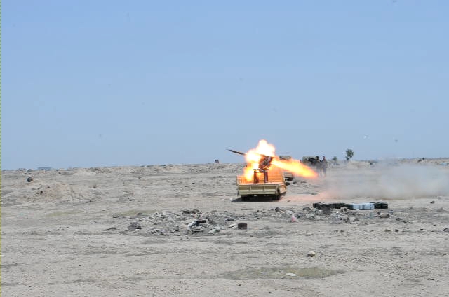 بالصور:الاستخبارات العسكرية توجه ضربات صاروخية بالراجمات على معمل لتفخيخ العجلات في الفلوجة