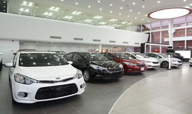 التجارة تعلن بيع سيارات بالتقسيط للمواطنين