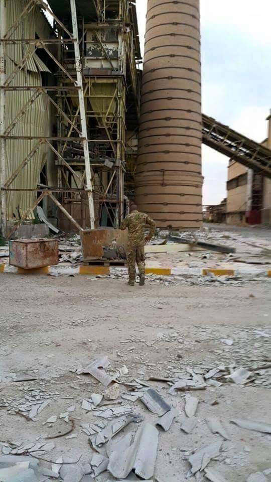 بالصور:تحرير معامل الزجاج الواقعة في منطقة التأميم بالرمادي ومقتل عشرات الدواعش