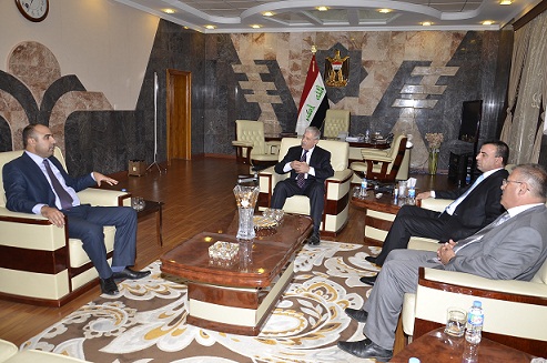 محافظ نينوى يلتقي ممثل الشبك :شكلنا لجنة الكوارث لتقديم ما يحتاجه المهجرين من مكون الشبك