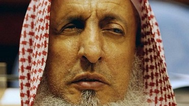 مفتى السعودية : الفوضى في البلاد الإسلامية لم تأت لإقامة حق أو تعديل وضع