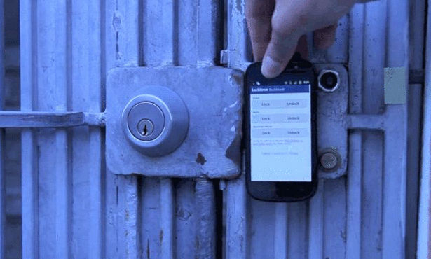 ابواب تفتح بالهاتف الجوال