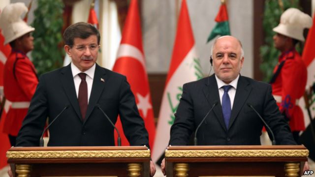 داود أوغلو يبدي استعداد أنقرة لمساعدة العراق عسكريا