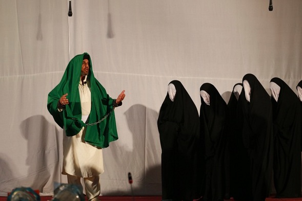 لاول مرة :عرض مسرحية  قرب المرقد الحسيني في كربلاء عن الامام السجاد وتأسيسه لقوانين حقوق الحياة ومنها حقوق الانسان