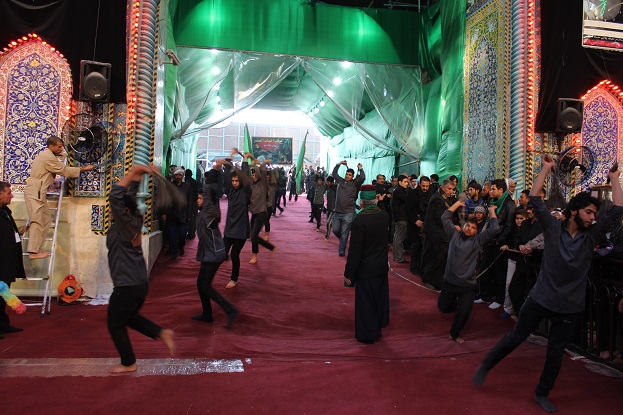 بالصور:انطلاق مواكب عزاء اربعينية الامام الحسين بمشاركة اكثر من 6600 موكب بينهم 60 من خارج البلاد