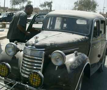 الشرطة تكتشف مقتنيات ثمينة من السيارات كانت تعود لعدي صدام حسين