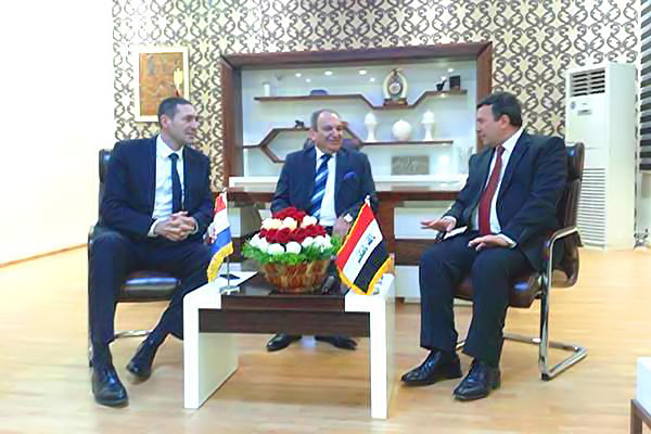 وزير الدفاع الكرواتي يزور كربلاء : سازور العتبات المقدسة وادعو للعراق ولاستتباب الامن فيه