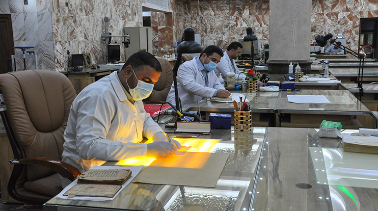 كربلاء : تستعد لافتتاح مركز الامام الحسين لترميم وصيانة المخطوطات