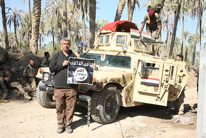 الحشد الشعبي التابع للعتبة الحسينية يعثر على وثائق مهمة في العوجة الجديدة