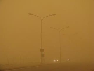 عاصفة ترابية تجتاح كربلاء ترافقها هطول امطار