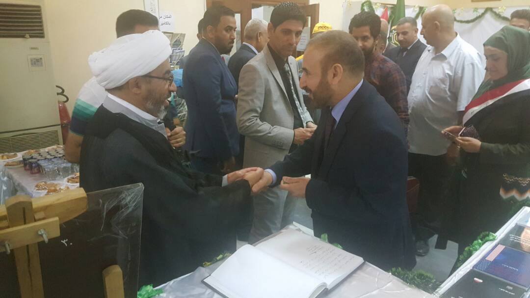 بالصور:العتبة العباسية تقيم معرضا لترميم المخطوطات وصيانتها بالجامعة المستنصرية