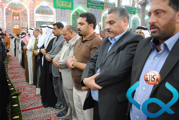 تقرير مصور لصلاة اهالي الانبار خلف ممثل المرجع السيستاني في الحرم الحسيني