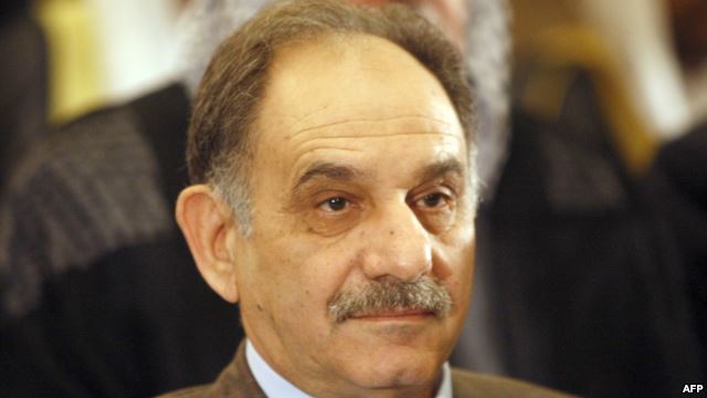 المطلك يدعو الولايات المتحدة التدخل بقوة لإنهاء الأزمة في العراق