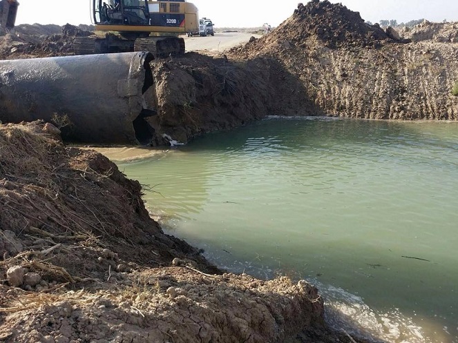 الموارد المائية تنفذ حملة لتنظيف المبازل والجداول في كربلاء المقدسة