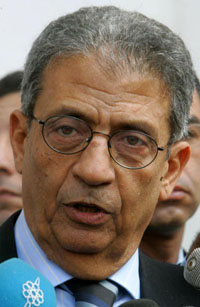 عمرو موسى: اؤيد زيارة مرسي لطهران