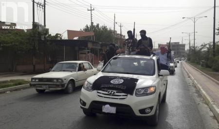 "داعش" يحدد 450 دولاراً امريكاً "جزيةً" على المسيحيين الباقين في الموصل