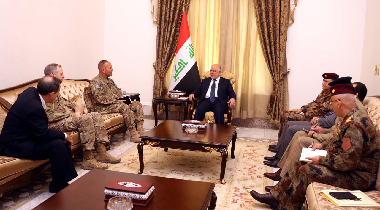 العبادي وقائد ادارة الجيش الامريكي يبحثان تقديم الدعم الامني لبغداد