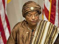 رئيسة ليبيريا توقف ابنها عن العمل في إطار تحقيق متعلق بالفساد