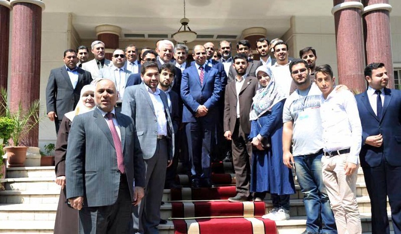 الجبوري يلتقى الطلبة العراقيين في ايران