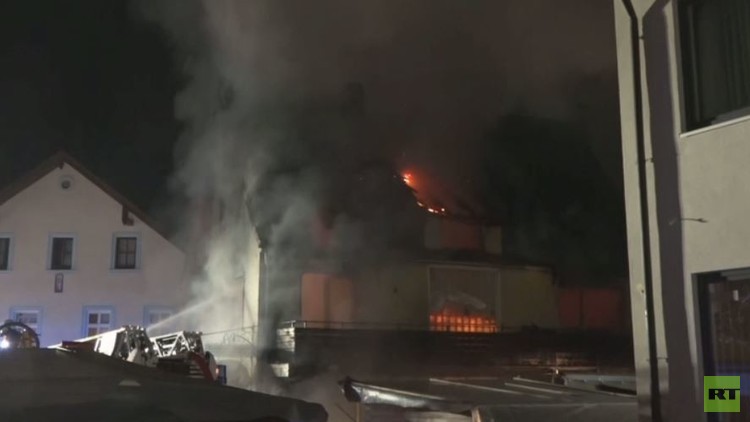 اندلاع حريق ضخم داخل مأوى لاجئين في ألمانيا