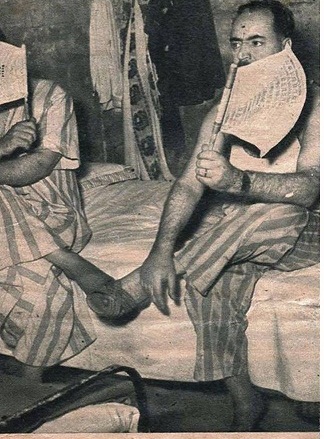 صورة ارشيفية لاخر وزير داخلية عراقي في العهد الملكي وهو في السجن