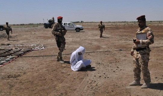 ذي قار: اعتقال أربعة مطلوبين بتهم جنائية مختلفة+صورة