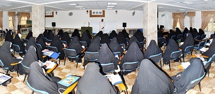 دورة تأهيلية لمعلمات مادة التربية الإسلامية بمشاركة 64 معلمة في كربلاء